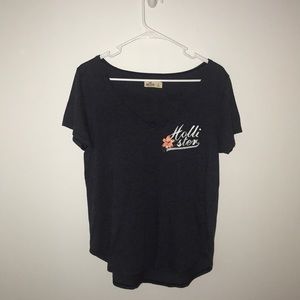 Hollister tee